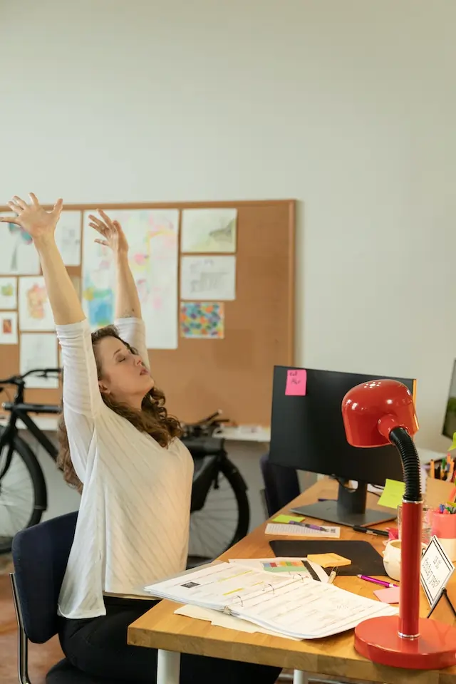 Rekken en strekken op je werk